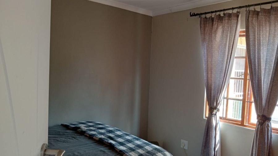 4 Bedroom Property for Sale in Pellissier Free State